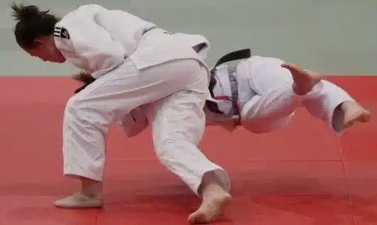 Beneficios mentales del judo en adultos