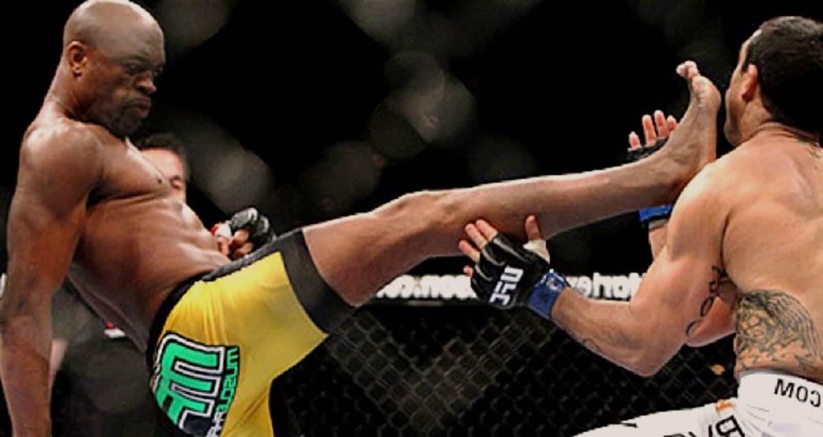 Patada frontal Anderson Silva